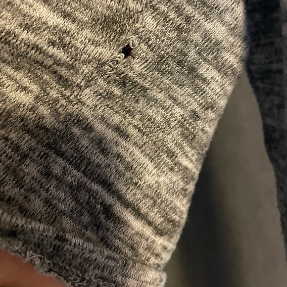 SEDUCTIONS by SIRENS Light Grey Turtle Neck Cropped Long Sleeve ‼️$9 price drop - Picture 6 of 10